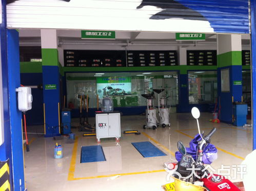 馳加汽車(chē)服務(wù)中心金旺旺商貿(mào)城店 專業(yè)禮儀服務(wù)，提升客戶體驗(yàn)